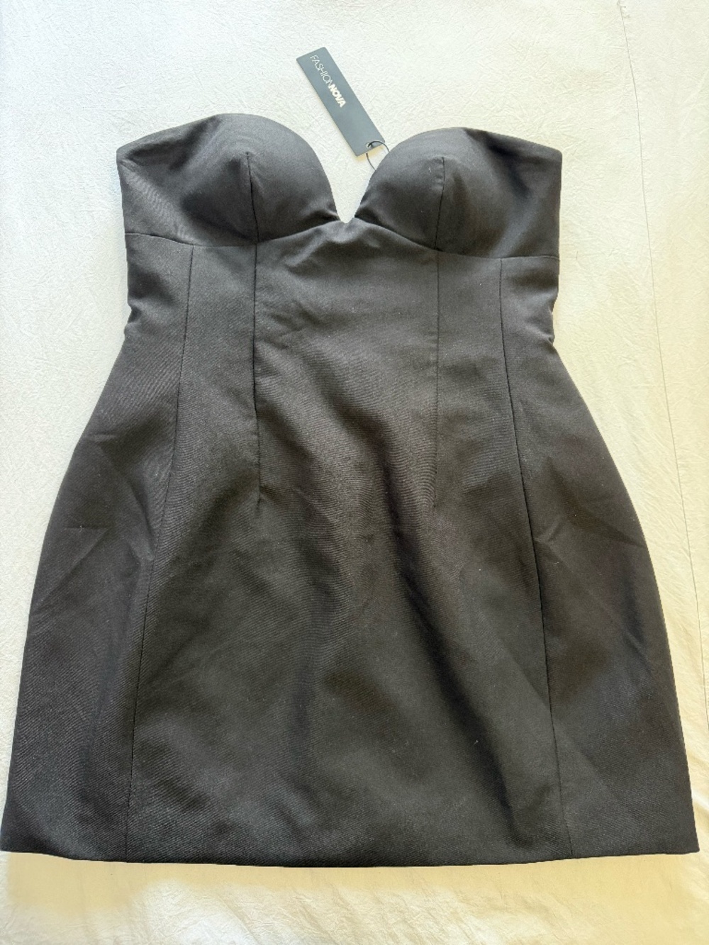 Chic Black Strapless Mini Dress